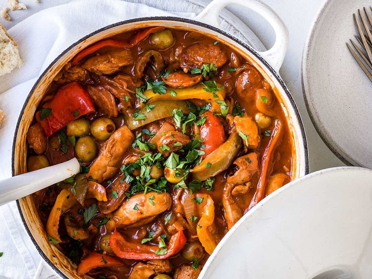 دستور تهیه خورش مرغ لبنانی مخصوص با طعم خوشمزه (مرحله به مرحله) دستور تهیه خورش مرغ لبنانی مخصوص با طعم خوشمزه (مرحله به مرحله)