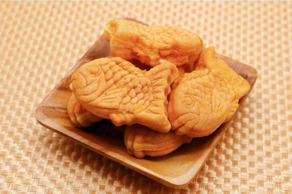 دستور تهیه دسر دلی مانجو (مرحله به مرحله) دستور تهیه دسر دلی مانجو (مرحله به مرحله)