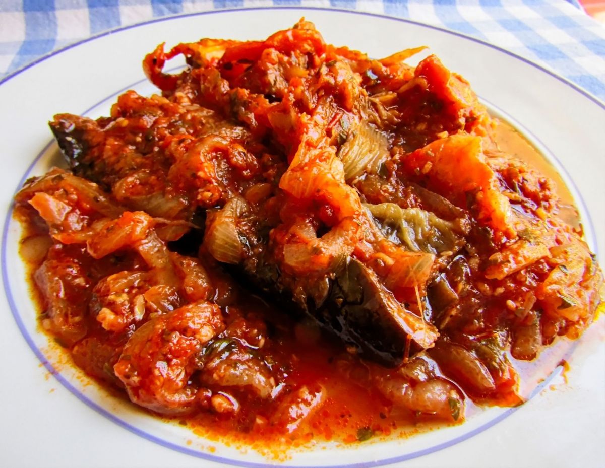 دستور تهیه سالاد بادمجان کبابی خوشمزه و مجلسی به روش رستورانی (مرحله به مرحله) دستور تهیه سالاد بادمجان کبابی خوشمزه و مجلسی به روش رستورانی (مرحله به مرحله)