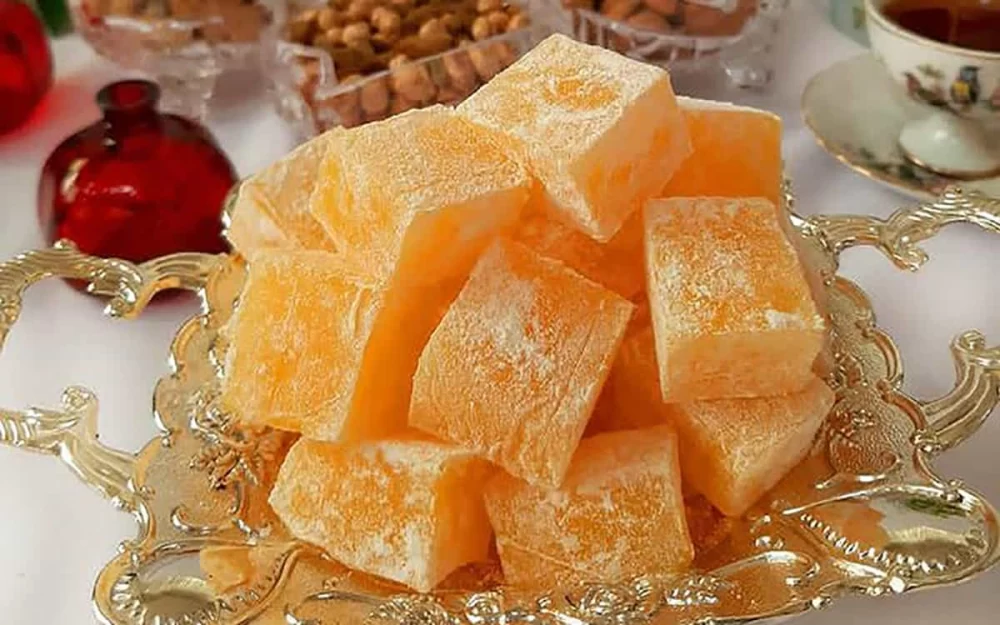 دستور تهیه لوکوم نارنگی خاص و بسیار ساده (مرحله به مرحله) دستور تهیه لوکوم نارنگی خاص و بسیار ساده (مرحله به مرحله)