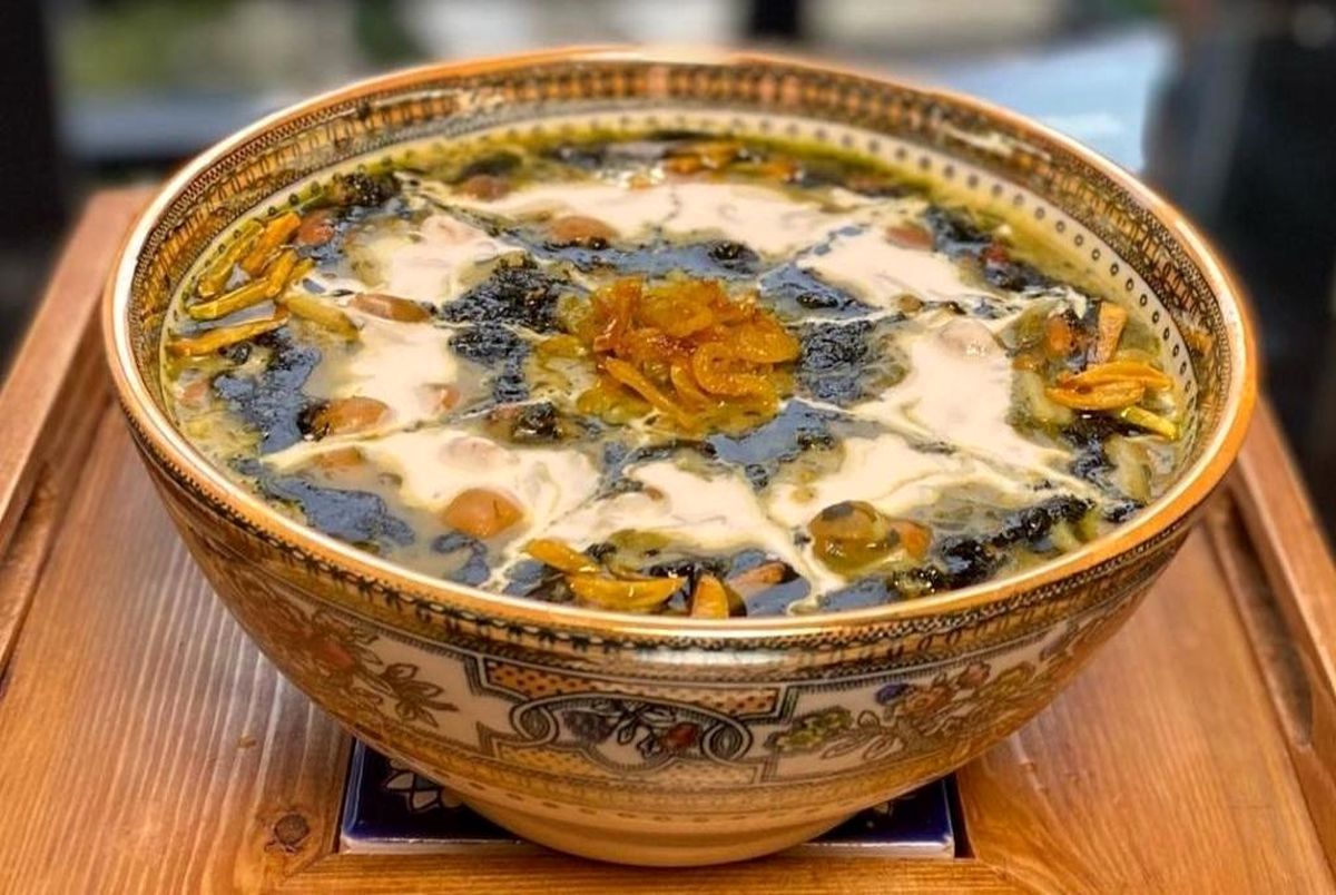 دستور تهیه مرحله به مرحله آش سنگ سیر با گوشت بوقلمون خانگی محلی (مرحله به مرحله) دستور تهیه مرحله به مرحله آش سنگ سیر با گوشت بوقلمون خانگی محلی (مرحله به مرحله)