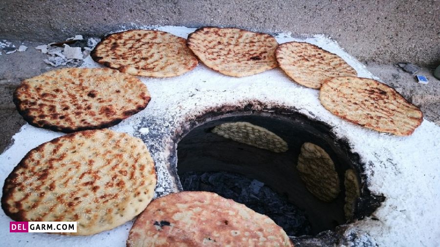 دستور تهیه نان گرده بوشهری به روش اصیل (مرحله به مرحله) دستور تهیه نان گرده بوشهری به روش اصیل (مرحله به مرحله)