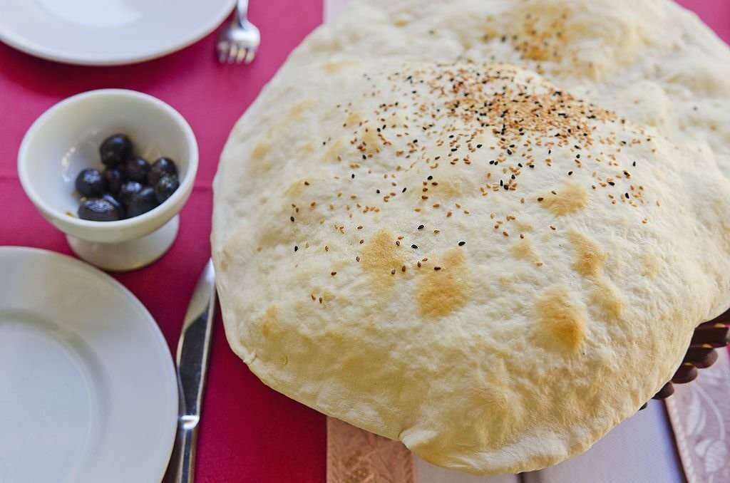 دستور تهیه نان یوخا با طعم فوق العاده خوشمزه و دستور تهیه آسان (مرحله به مرحله) دستور تهیه نان یوخا با طعم فوق العاده خوشمزه و دستور تهیه آسان (مرحله به مرحله)
