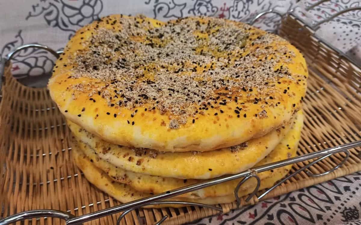 دستور تهیه کماج با گردو و خرما (مرحله به مرحله) دستور تهیه کماج با گردو و خرما (مرحله به مرحله)