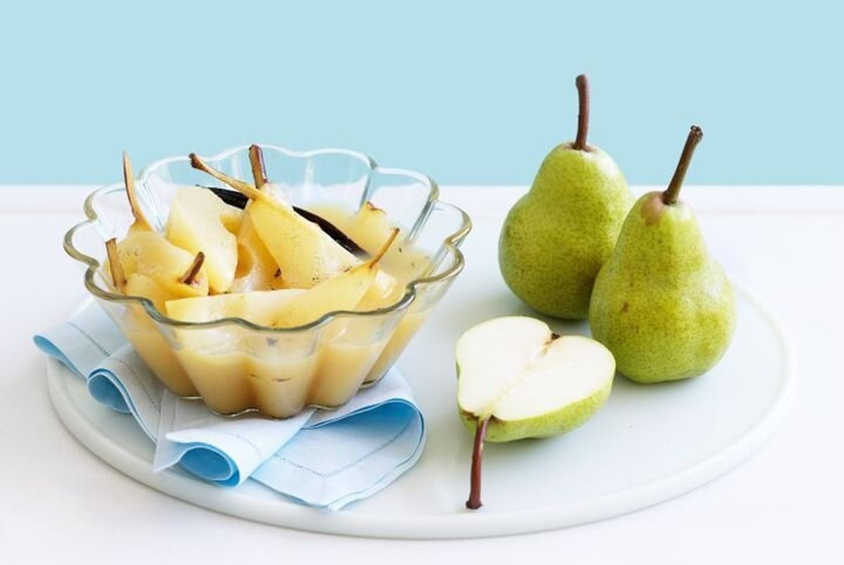 دستور تهیه کمپوت گلابی خونگی با ماندگاری بالا و طعم بی نظیر (مرحله به مرحله)
