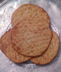 دستور تهیه ی نان جو سبوس دار در خانه (مرحله به مرحله) دستور تهیه ی نان جو سبوس دار در خانه (مرحله به مرحله)