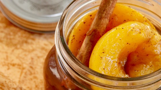 دستور تهیه ۱۰ مدل ترشی تابستانی با طعم وسوسه انگیز (مرحله به مرحله) دستور تهیه ۱۰ مدل ترشی تابستانی با طعم وسوسه انگیز (مرحله به مرحله)