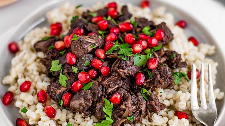 فسنجون شما با این ۱۶ ترفند خیلی خوشمزه‌تر میشه!