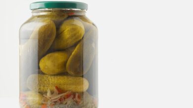 معرفی سبزی معطر برای تهیه خیارشور + فیلم دستور تهیه خیارشور فوری (مرحله به مرحله)