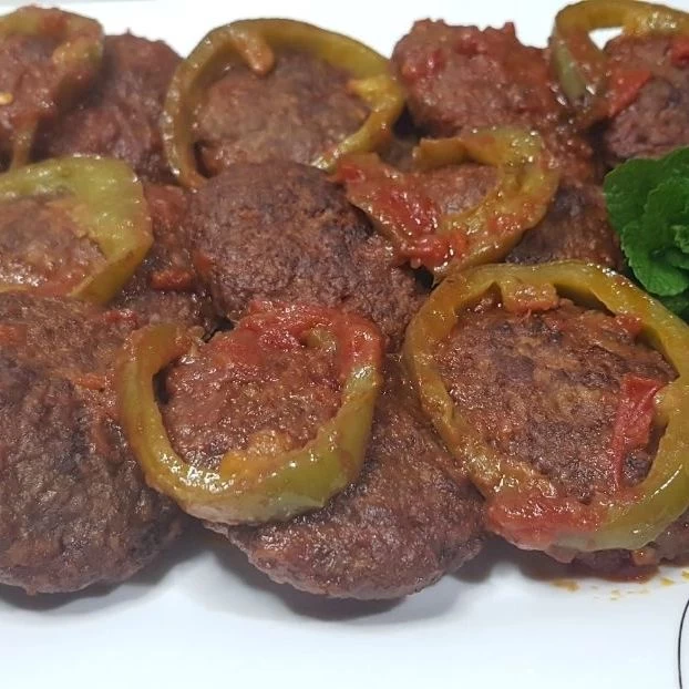 مواد لازم برای تهیه کباب چپلیطرز تهیه کباب چپلی (مرحله به مرحله) مواد لازم برای تهیه کباب چپلیطرز تهیه کباب چپلی (مرحله به مرحله)