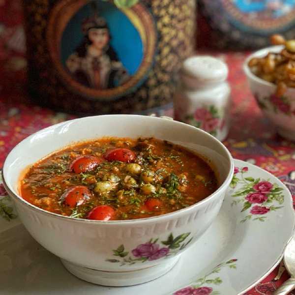 مواد لازم و آموزش آش گوجه فرنگی تهرانی برای 2 یا 4 یا 6 نفر | تناسب ساده مواد لازم و آموزش آش گوجه فرنگی تهرانی برای 2 یا 4 یا 6 نفر | تناسب ساده