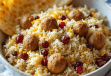 مواد لازم و آموزش آلبالو پلو خانگی (مرحله به مرحله)