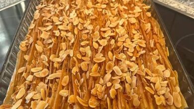 مواد لازم و آموزش باقلوا با سمولینا خانگی (مرحله به مرحله)