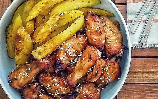 مواد لازم و آموزش بال مرغ عسلی خانگی (مرحله به مرحله) مواد لازم و آموزش بال مرغ عسلی خانگی (مرحله به مرحله)