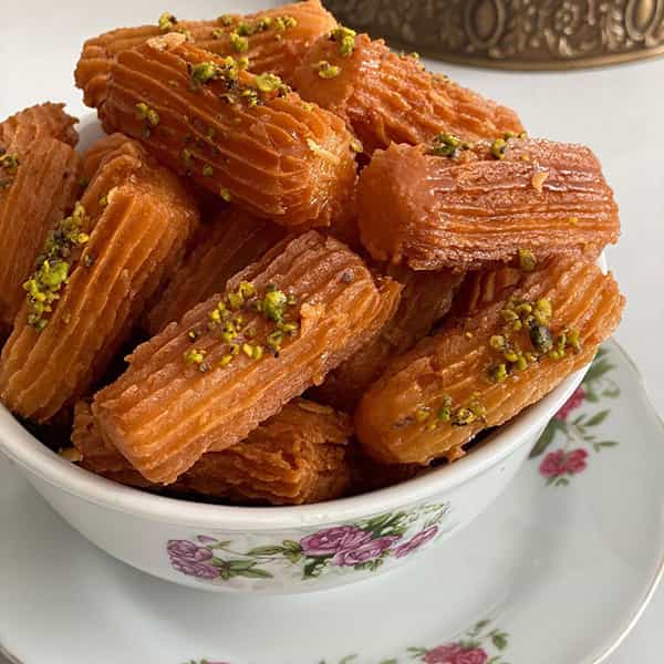 مواد لازم و آموزش بامیه بدون تخم مرغ خانگی (مرحله به مرحله) مواد لازم و آموزش بامیه بدون تخم مرغ خانگی (مرحله به مرحله)
