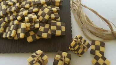مواد لازم و آموزش بیسکویت شطرنجی خانگی (مرحله به مرحله)