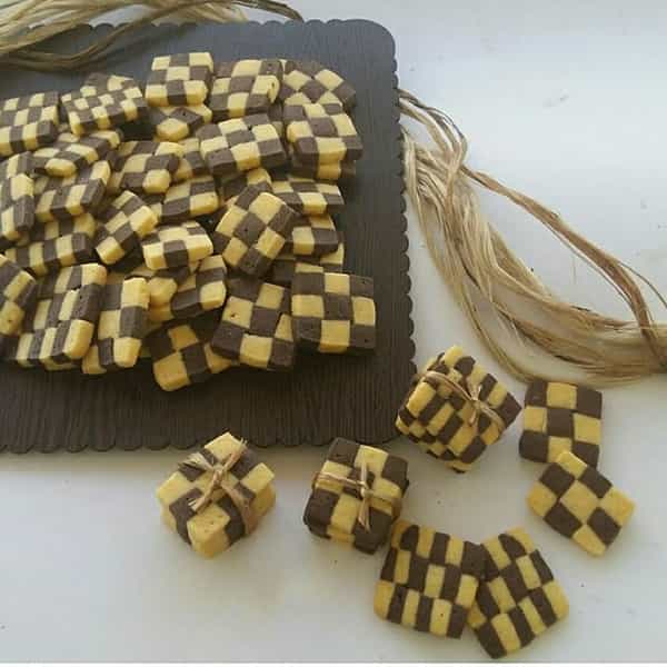 مواد لازم و آموزش بیسکویت شطرنجی خانگی (مرحله به مرحله) مواد لازم و آموزش بیسکویت شطرنجی خانگی (مرحله به مرحله)