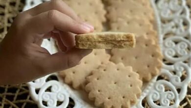 مواد لازم و آموزش بیسکویت نارگیلی خانگی (مرحله به مرحله)
