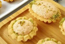 مواد لازم و آموزش تارت نارگیلی خانگی (مرحله به مرحله)