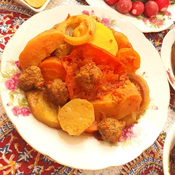 مواد لازم و آموزش تاس کباب با گوشت قلقلی برای 2 یا 4 یا 6 نفر | تناسب ساده