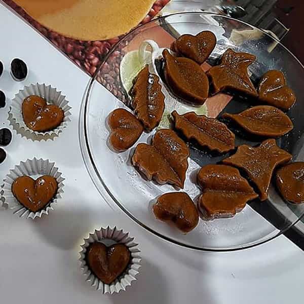 مواد لازم و آموزش تافی قهوه خانگی (مرحله به مرحله) مواد لازم و آموزش تافی قهوه خانگی (مرحله به مرحله)