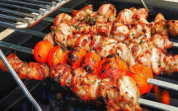 مواد لازم و آموزش جوجه کباب لبنانی خانگی (مرحله به مرحله)