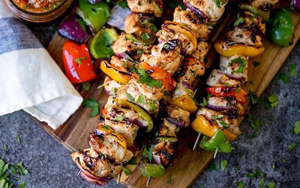 مواد لازم و آموزش جوجه کباب مکزیکی خانگی (مرحله به مرحله)