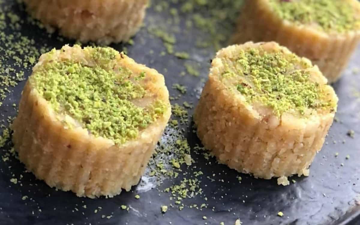مواد لازم و آموزش حلوا فندق برای 2 یا 4 یا 6 نفر | تناسب ساده مواد لازم و آموزش حلوا فندق برای 2 یا 4 یا 6 نفر | تناسب ساده