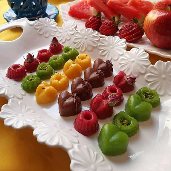 مواد لازم و آموزش حلوای بوتیکی رنگارنگ برای 2 یا 4 یا 6 نفر | تناسب ساده مواد لازم و آموزش حلوای بوتیکی رنگارنگ برای 2 یا 4 یا 6 نفر | تناسب ساده