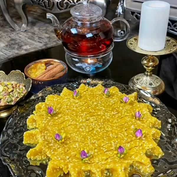 مواد لازم و آموزش حلوای کنجدی برای 2 یا 4 یا 6 نفر | تناسب ساده