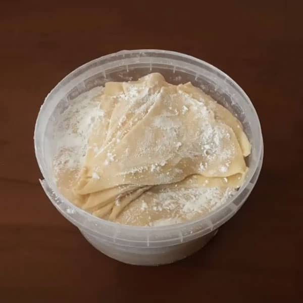 مواد لازم و آموزش خمیر یوفکا خانگی (مرحله به مرحله)