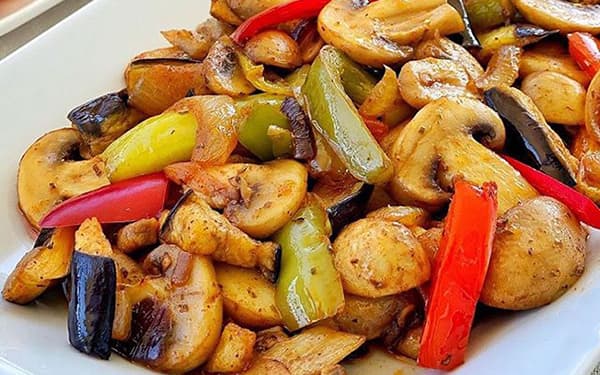 مواد لازم و آموزش خوراک قارچ و بادمجان خانگی (مرحله به مرحله)