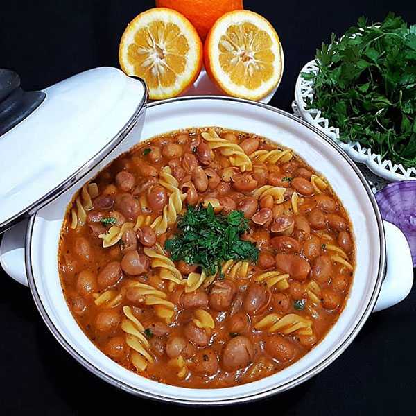 مواد لازم و آموزش خوراک لوبیا چیتی با پاستا برای 2 یا 4 یا 6 نفر | تناسب ساده