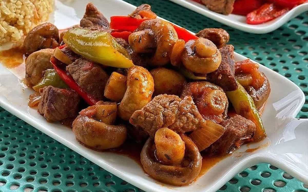 مواد لازم و آموزش خوراک گوشت و قارچ برای 2 یا 4 یا 6 نفر | تناسب ساده