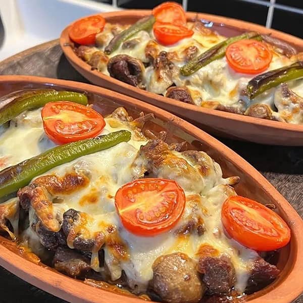 مواد لازم و آموزش خوراک گوشت و قارچ پنیری برای 2 یا 4 یا 6 نفر | تناسب ساده