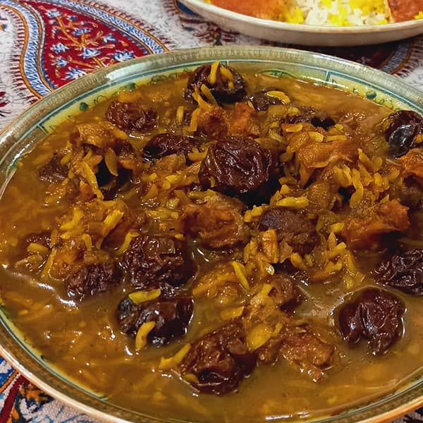 مواد لازم و آموزش خورش آلو شوشتری برای 2 یا 4 یا 6 نفر | تناسب ساده