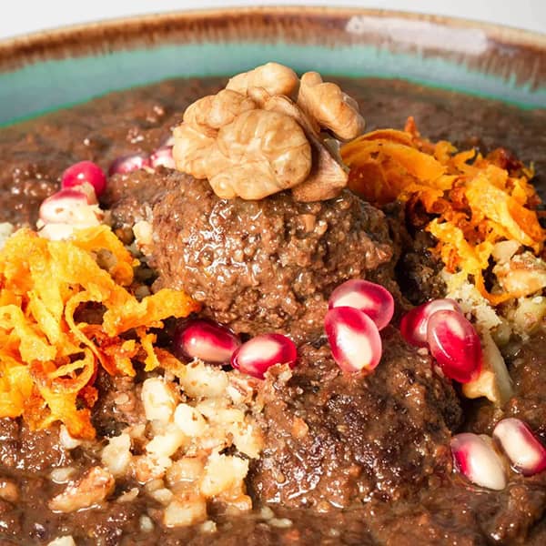 مواد لازم و آموزش خورش فسنجان با گوشت برای 2 یا 4 یا 6 نفر | تناسب ساده مواد لازم و آموزش خورش فسنجان با گوشت برای 2 یا 4 یا 6 نفر | تناسب ساده