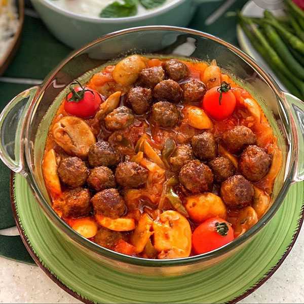 مواد لازم و آموزش خورش گوشت و قارچ برای 2 یا 4 یا 6 نفر | تناسب ساده