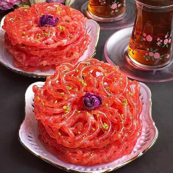 مواد لازم و آموزش زولبیا آلبالویی خانگی (مرحله به مرحله) مواد لازم و آموزش زولبیا آلبالویی خانگی (مرحله به مرحله)