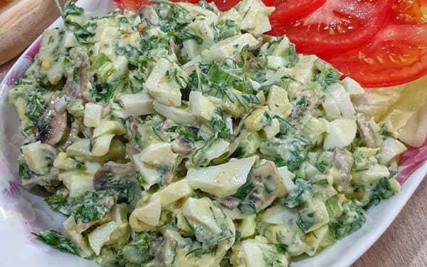 مواد لازم و آموزش سالاد تخم مرغ خانگی (مرحله به مرحله)