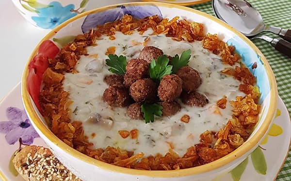 مواد لازم و آموزش سوپ ماست خانگی (مرحله به مرحله)