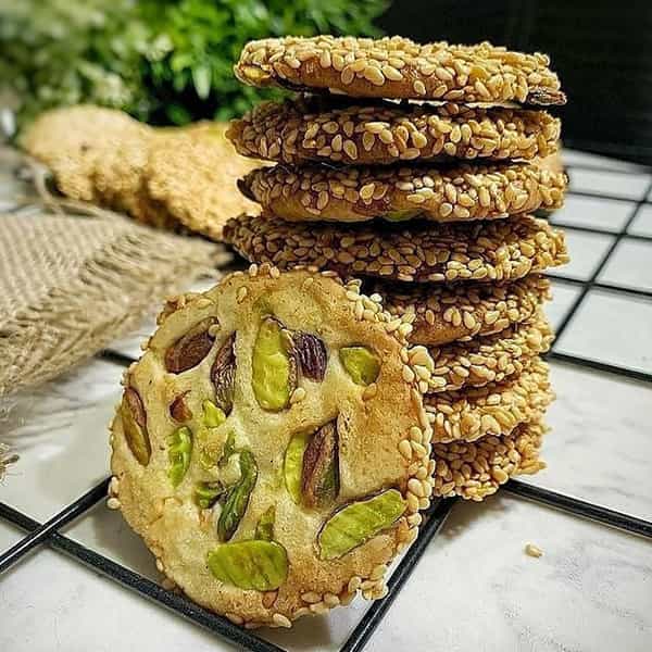 مواد لازم و آموزش شیرینی برازق خانگی (مرحله به مرحله)