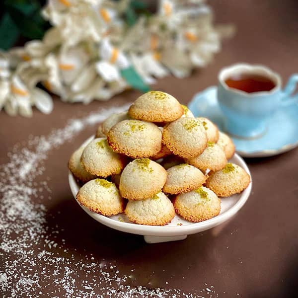 مواد لازم و آموزش شیرینی توپک نارگیلی خانگی (مرحله به مرحله) مواد لازم و آموزش شیرینی توپک نارگیلی خانگی (مرحله به مرحله)
