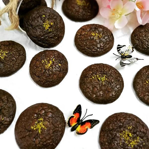 مواد لازم و آموزش شیرینی دبل چاکلت خانگی (مرحله به مرحله)
