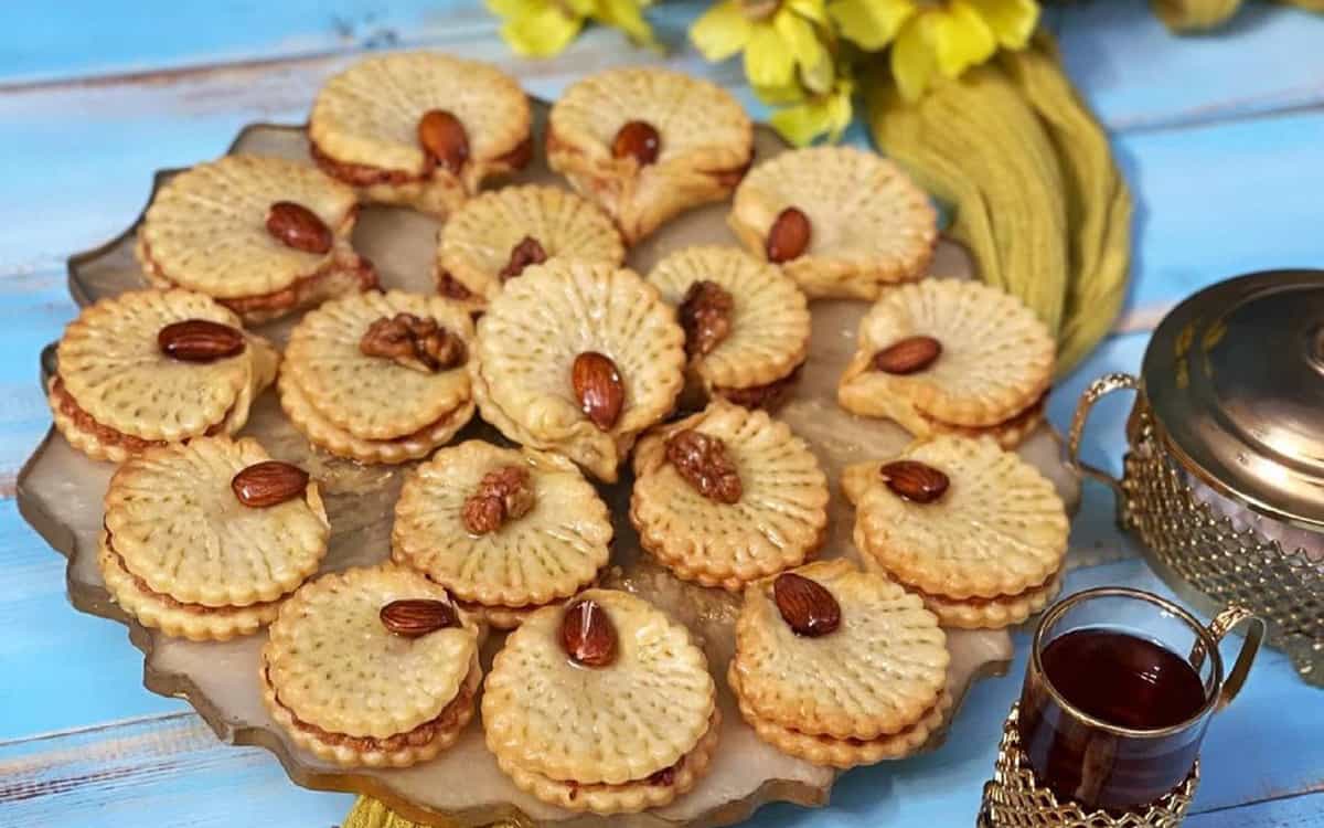 مواد لازم و آموزش شیرینی روسی خانگی (مرحله به مرحله) مواد لازم و آموزش شیرینی روسی خانگی (مرحله به مرحله)