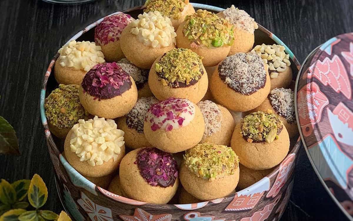 مواد لازم و آموزش شیرینی شاهپسند خانگی (مرحله به مرحله) مواد لازم و آموزش شیرینی شاهپسند خانگی (مرحله به مرحله)