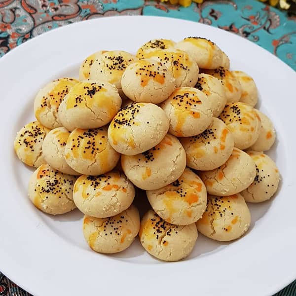 مواد لازم و آموزش شیرینی شکرلمه خانگی (مرحله به مرحله) مواد لازم و آموزش شیرینی شکرلمه خانگی (مرحله به مرحله)