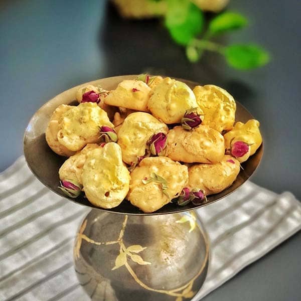 مواد لازم و آموزش شیرینی لطیفه گردویی خانگی (مرحله به مرحله) مواد لازم و آموزش شیرینی لطیفه گردویی خانگی (مرحله به مرحله)