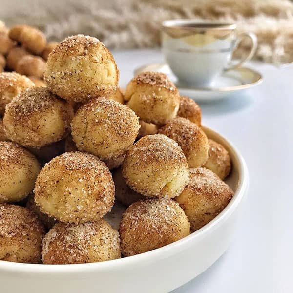 مواد لازم و آموزش شیرینی پفکی دارچینی خانگی (مرحله به مرحله)