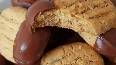 مواد لازم و آموزش شیرینی گردو کنجد خانگی (مرحله به مرحله)